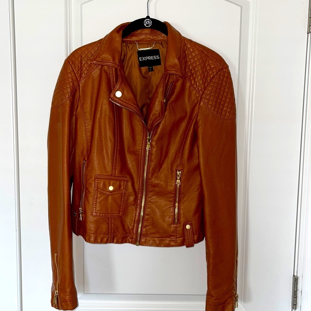 Express leather jacket in cognac with gold detailing